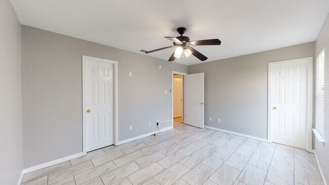 Foto del edificio - AMAZING DUPLEX FOR RENT CLOSE TO FORT HOOD!