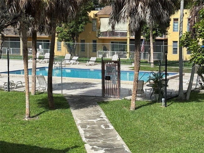 Foto del edificio - 13700 SW 62nd St