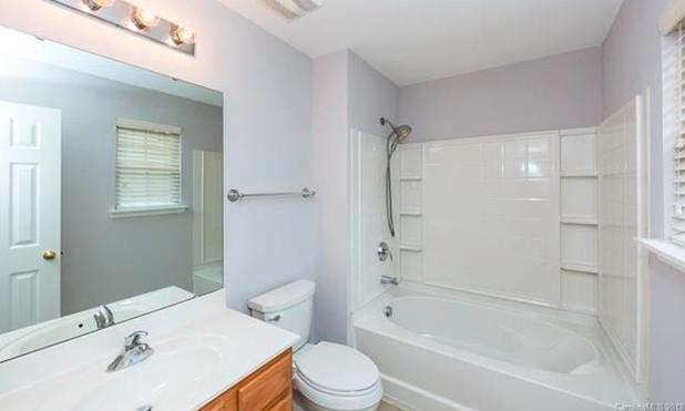 Building Photo - 15469 Tully House Ct