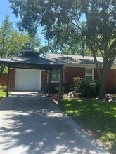 Building Photo - 10420 Aledo Dr