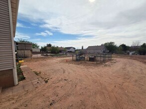 Building Photo - 165 N 300 E