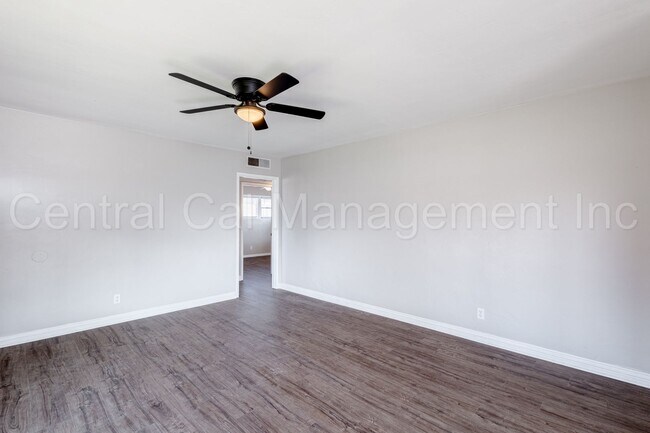 Foto del edificio - 3 Bedroom/1 Bath Home - $1850 per month!