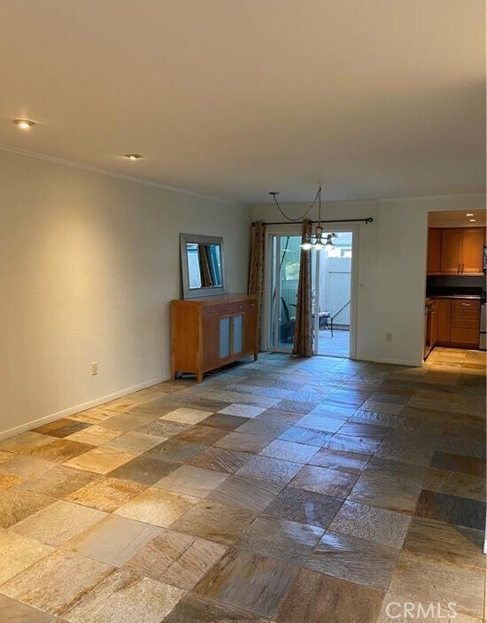 Foto del edificio - 16602 Algonquin St