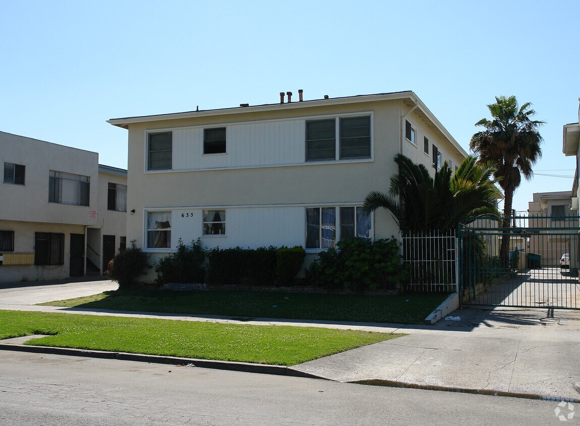 Building Photo - 635 N Ardmore Ave