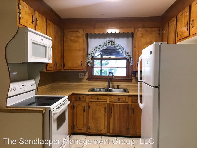 Building Photo - 3 br, 2 bath House - 978 Mikell Drive