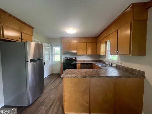 Building Photo - 301 Brookhaven Dr