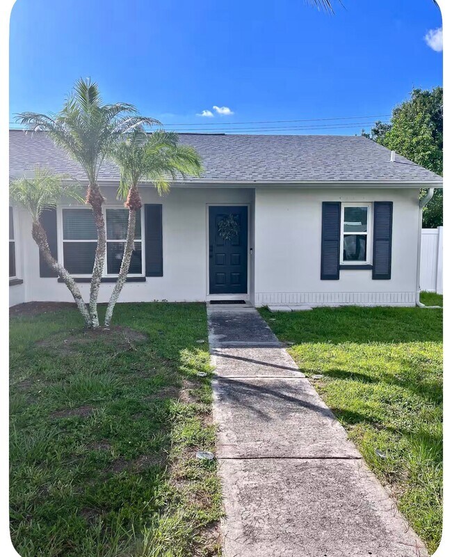Foto del edificio - 5026 Oakshire Dr
