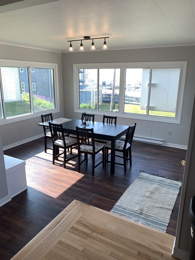 Foto del edificio - 84 E North Water St