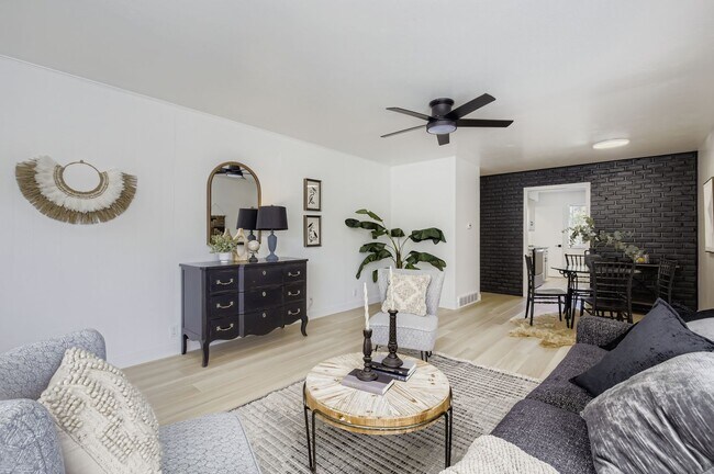 Foto del edificio - 604 Colorado St