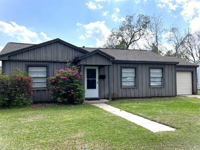 Foto del edificio - 62 Trenwood Ln
