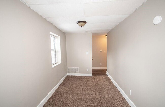 Building Photo - 2060 N Delaware St