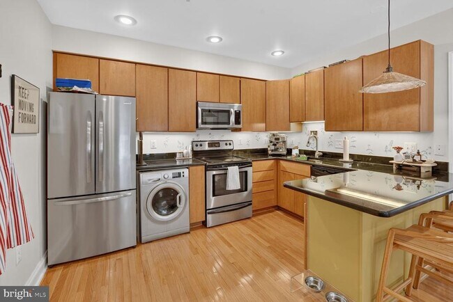 Foto del edificio - 660 Morton Pl NE