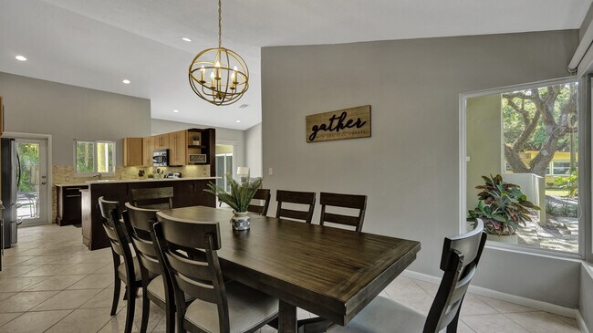 Foto del edificio - 2500 SW 21st St