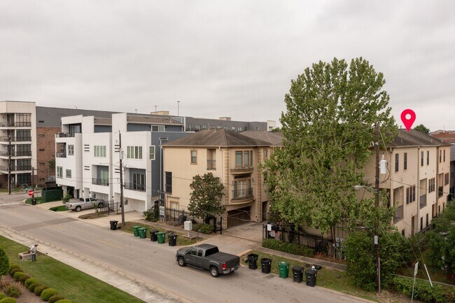 Foto del edificio - 1607 Bass St