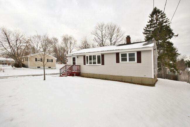 Building Photo - 159 Leslie Dr