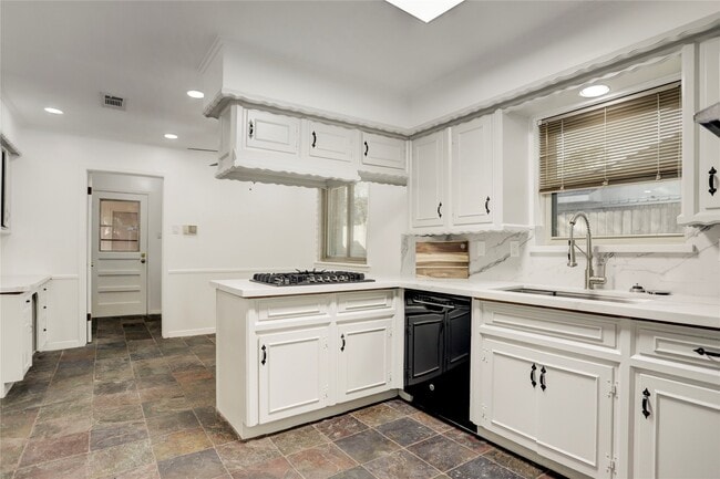 Building Photo - 5735 Wigton Dr