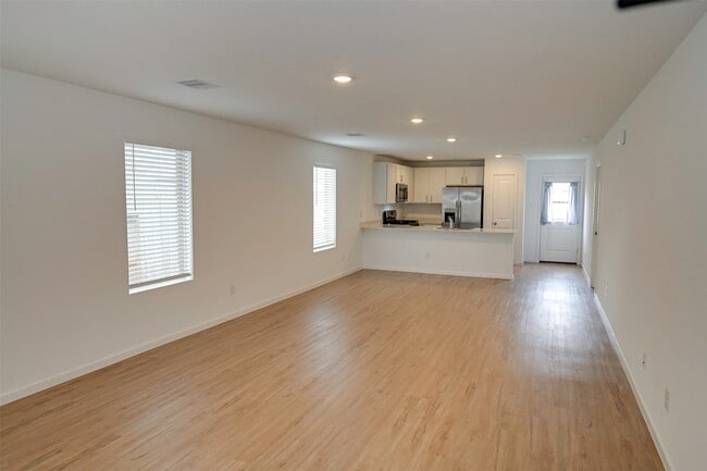 Building Photo - 10942 Tawny Rdg Dr