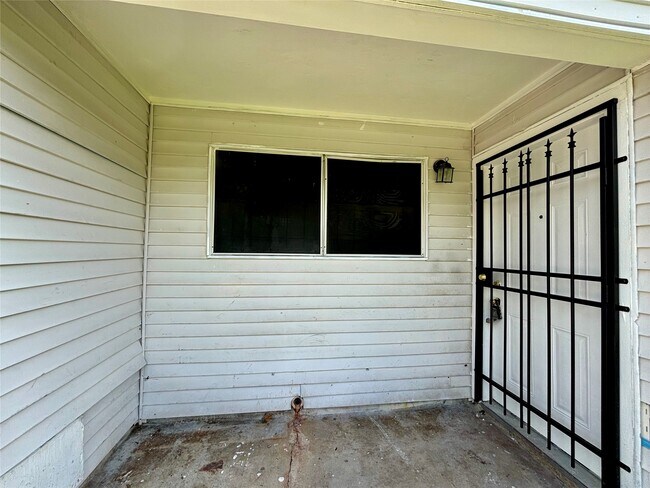 Foto del edificio - 7211 Orlando St