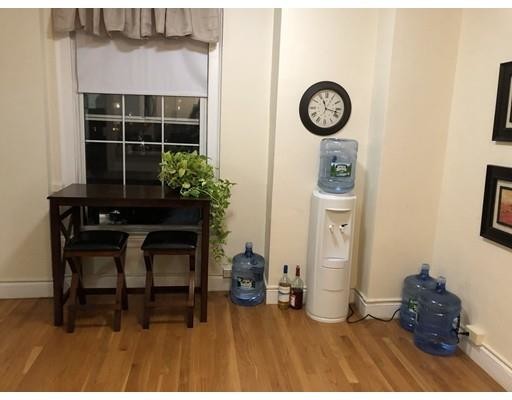 Foto del edificio - 1284 Beacon St