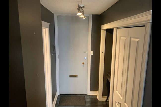 Building Photo - 10883 Saskatchewan Dr NW