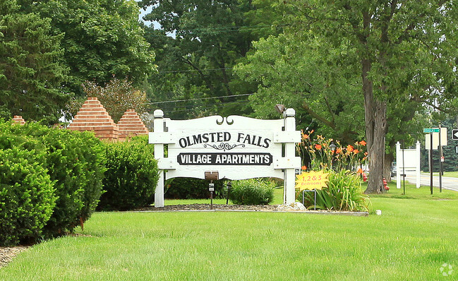 Foto del edificio - Olmsted Falls Village