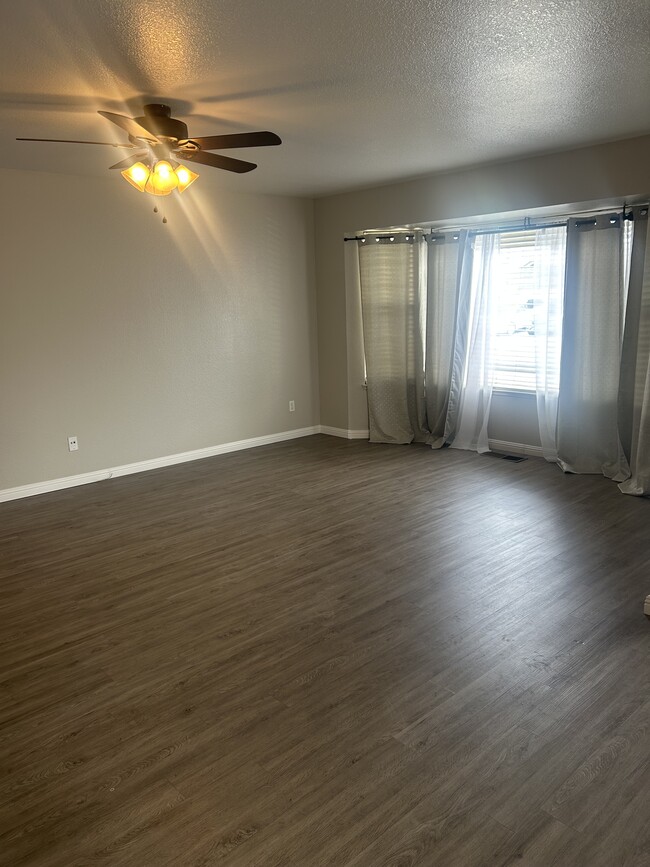 Building Photo - 1808 Rock Ct