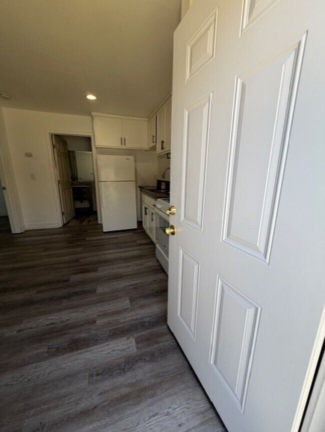 Foto del edificio - 3320 W 66th St