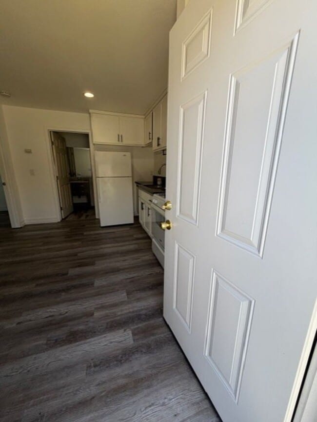 Photo - 3320 W 66th St Apartment