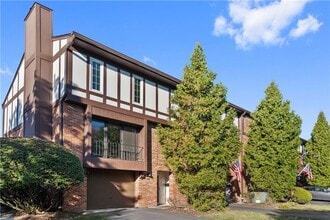 Building Photo - 238 Woodbridge Dr