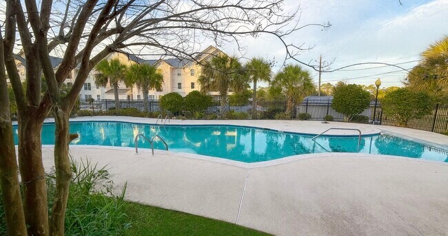 Foto del edificio - The Bayou District