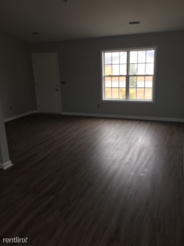 Foto del edificio - 3 br, 2 bath House - 6739 Newbury Way
