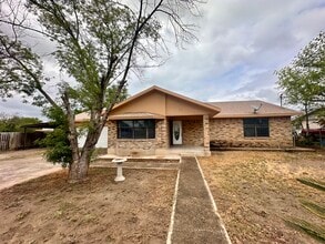 Building Photo - 3828 Clavel St