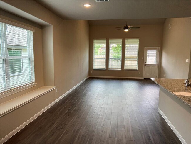 Building Photo - 2820 Jacqueline Ln