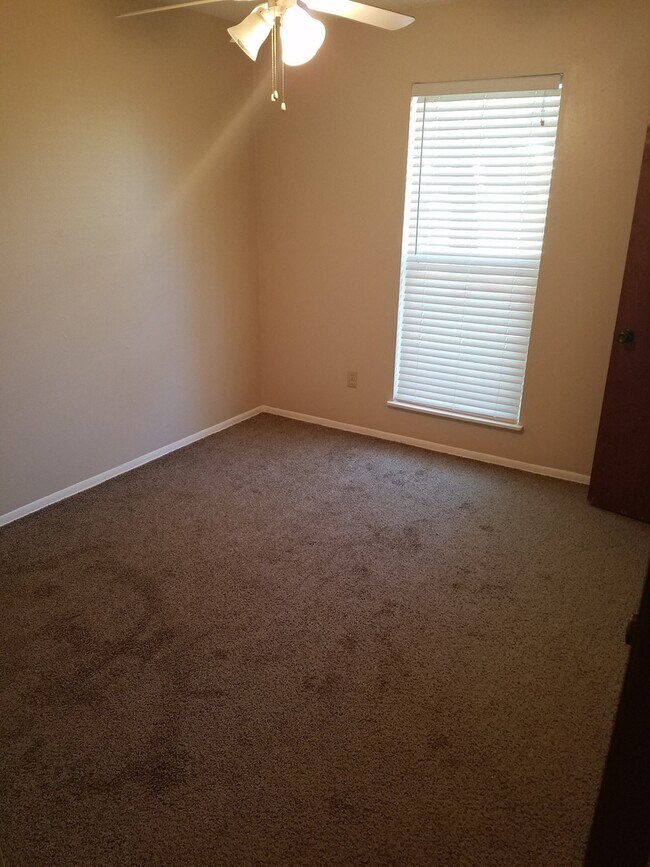 Foto del edificio - Coming Soon!