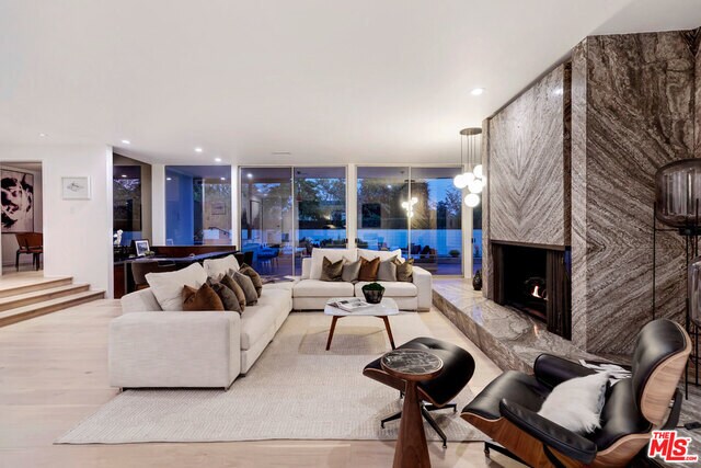 Foto del edificio - 802 N Crescent Dr