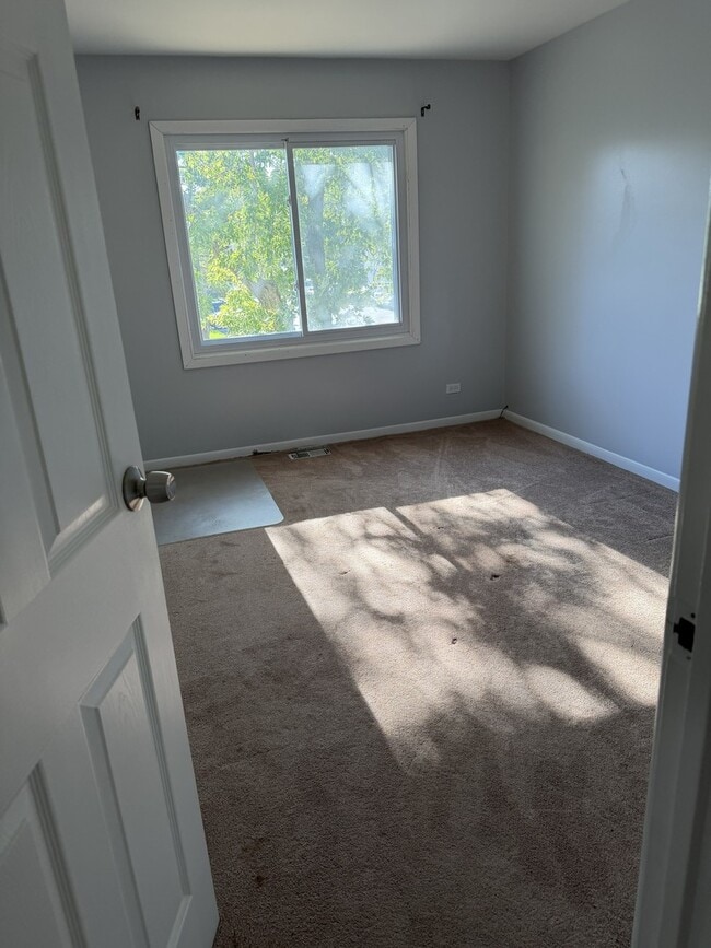 Foto del edificio - 2920 Roberts Dr