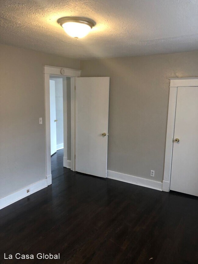 Building Photo - 3 br, 1 bath House - 3538 College Ave