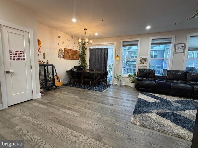 Foto del edificio - 506 Juneberry Ct