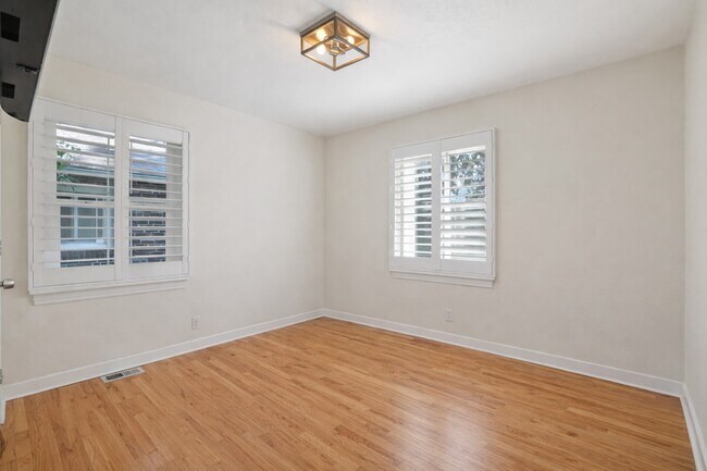 Foto del edificio - 1416 Willow St