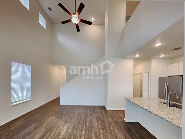 Building Photo - 2716 Geronimo Creek