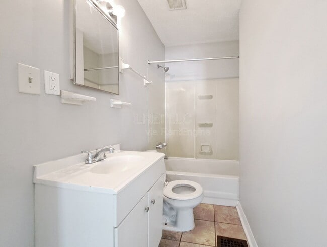 Building Photo - 341 N 42nd St