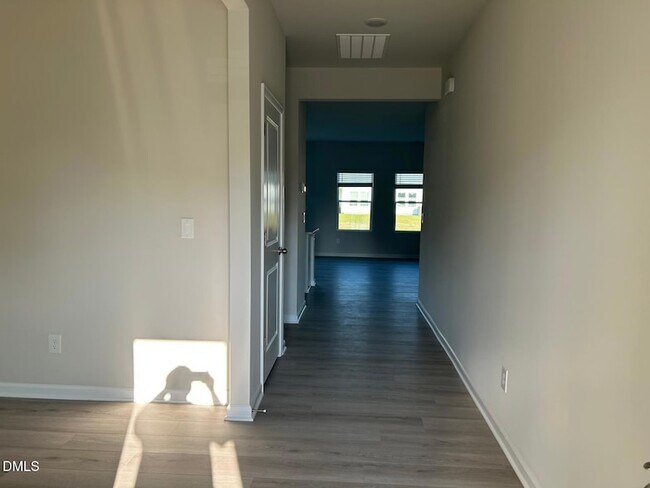 Foto del edificio - 1220 Whitespire Wy