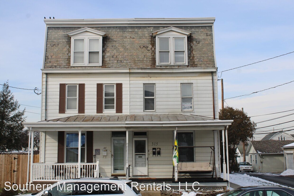 Primary Photo - 2 br, 1 bath House - 315 Sixth St. 2nd floor