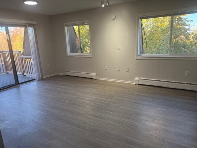 Building Photo - 3373 S Alcott St