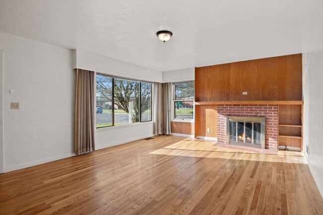 Building Photo - 2055 NW Beca Ave