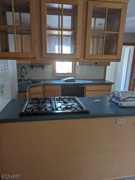 Foto del edificio - 294 Pompton Ave