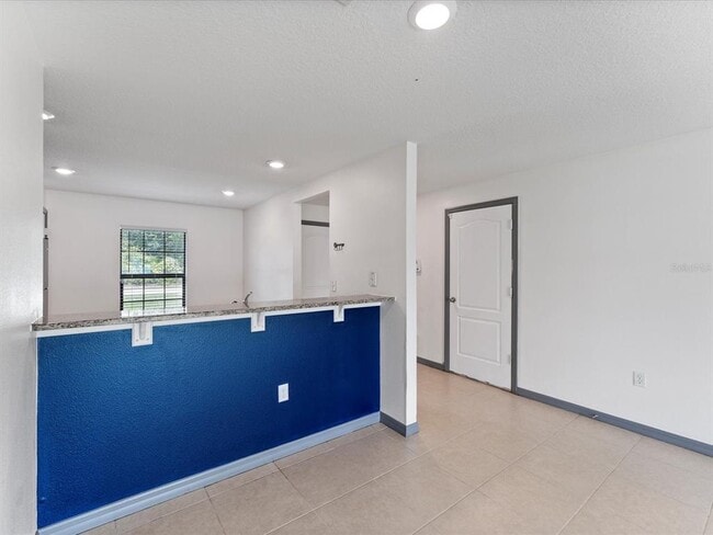 Building Photo - 2671 Fair Oaks Dr
