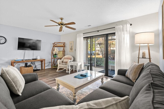 Building Photo - 1890E Auburn Ln