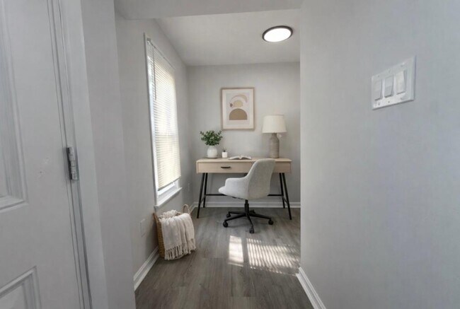 Foto del edificio - 5506 Peerless Ave