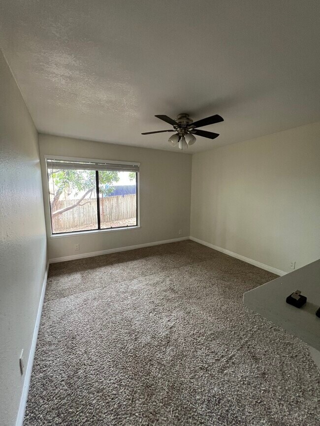 Foto del edificio - Beautiful Condo in a Private, Gated Commun...
